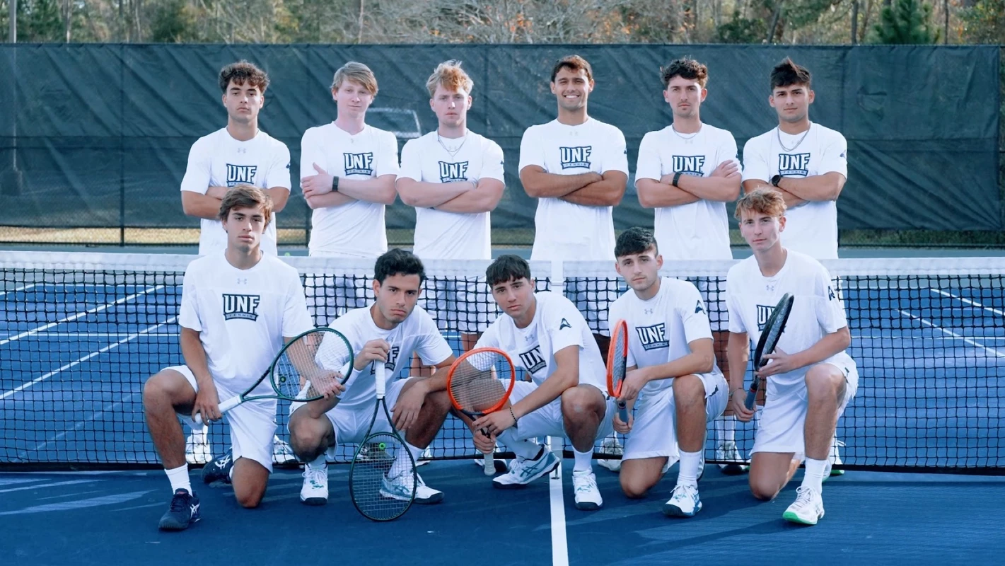 Men's tennis team pic