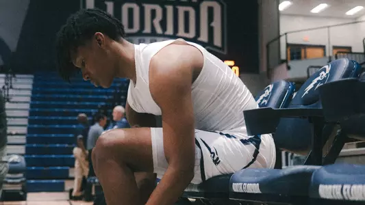 Warmups Dante Oliver