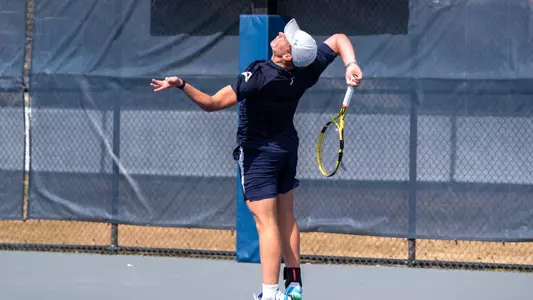 Ospreys tennis serve
