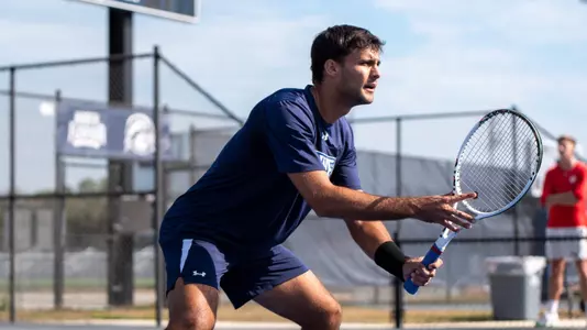 Bruno Vietri ready for serve