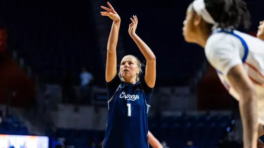 Jamisyn Stinson action at UF