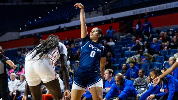 Jamison Cardwell action three-pointer