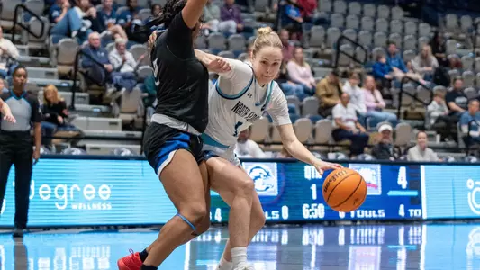 Helena Rafnsdottir fighting in paint