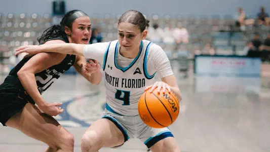 Sarah Taub fighting for bucket