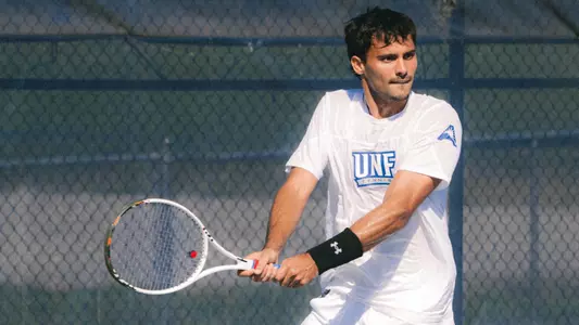 Bruno Vietri return tennis