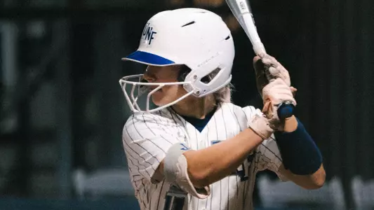Kalyn McCarthy at bat