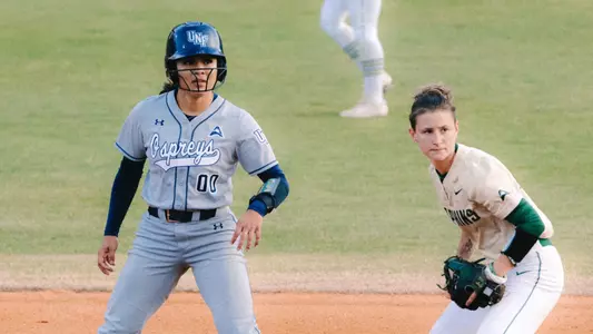 Kirsten Caravaca on second base