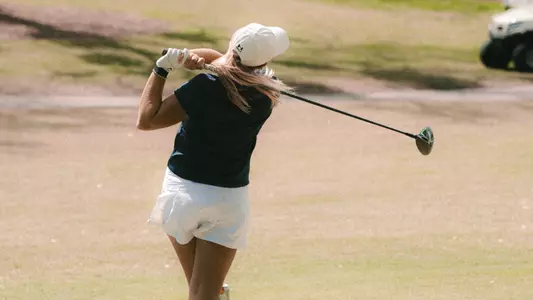 Kaitlyn Schroeder golf shot