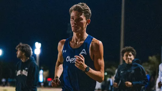 Aidan O'Gorman running warm up