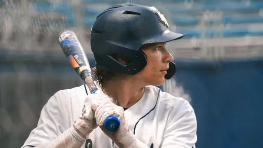 Carter White batting