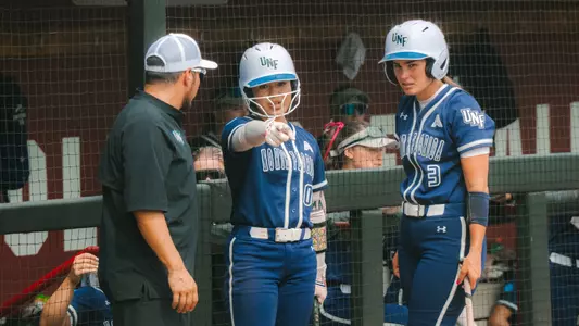 Culp and Caravaca in the on deck circle