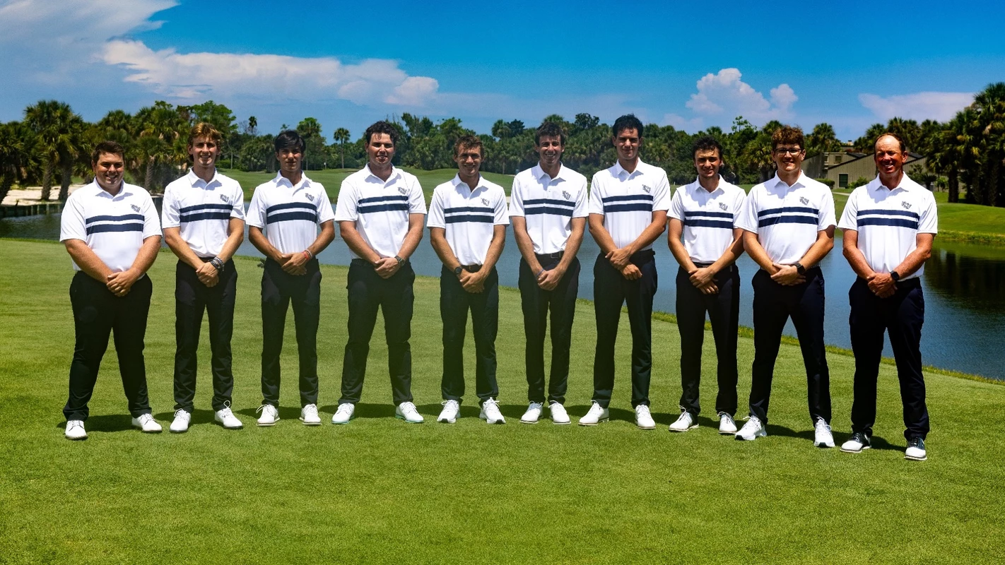 Men's golf team picture