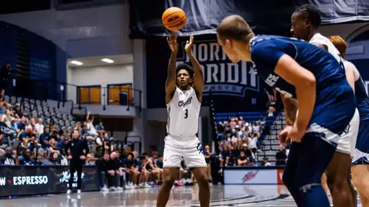 2025-26 North Florida Men's Basketball - Taylor Thompson Free Throw