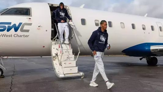 2025-26 North Florida Men's Basketball - Team Arrival