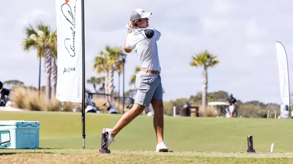 Jean-Philippe Parr tees off