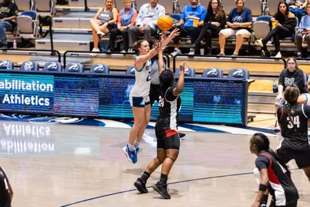 2025-2026 North Florida Women's Basketball - Elle Blatchford