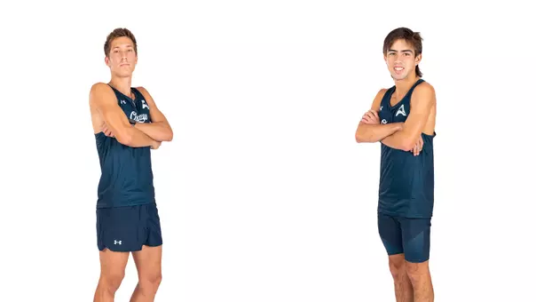 White Backdrop Duo of Oliver Dempsey & Alejandro Romagosa
