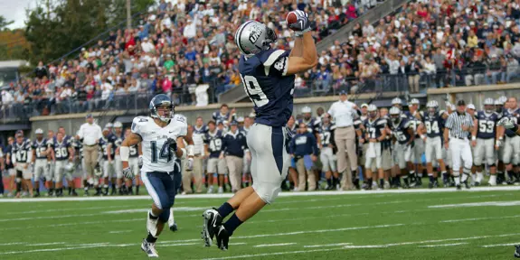 NO. 4 UNH LOSES AT NO. 18 UMASS, 23-17, FOR FIRST LOSS OF SEASON Image
