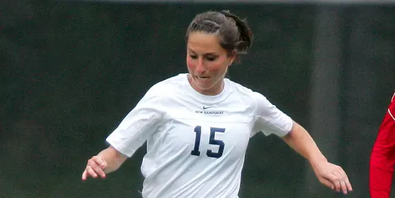 BINGHAMTON SNEAKS BY WOMEN'S SOCCER WITH 1-0 WIN Image