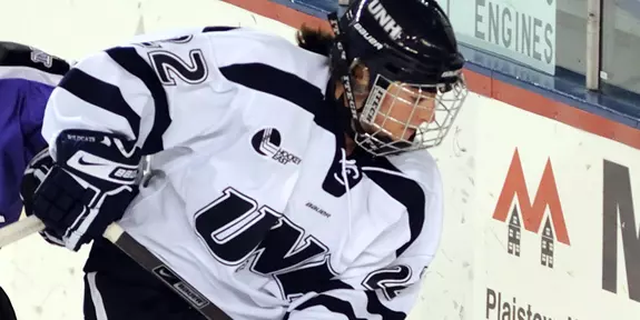 SKUDDER'S GOAL, TWO ASSISTS PROPELS #4 WOMEN'S HOCKEY PAST MAINE, 5-2 Image