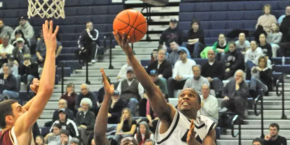 MEN'S BASKETBALL FALLS TO MAINE, 72-53 Image