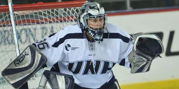 PATON, LONG RECORD THREE POINTS APIECE AS #4 WOMEN'S HOCKEY SKATES PAST #8 UCONN, 4-1 Image