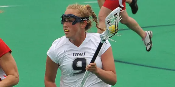 SIMPSON SCORES FIVE GOALS; WOMEN'S LAX FENDS OFF FAIRFIELD, 14-10 Image