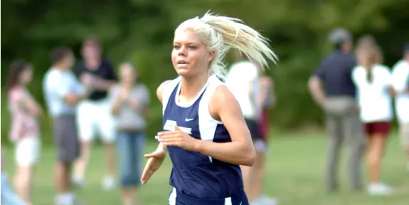 WOMEN'S CROSS COUNTRY FINISHES SECOND AT BOSTON COLLEGE INVITE Image
