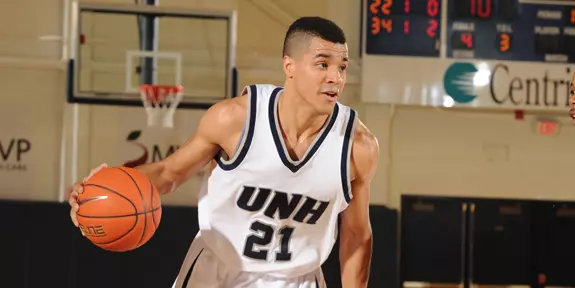 Conley's Career-High 33 Propels Men's Basketball Past Hartford, 57-54 Image