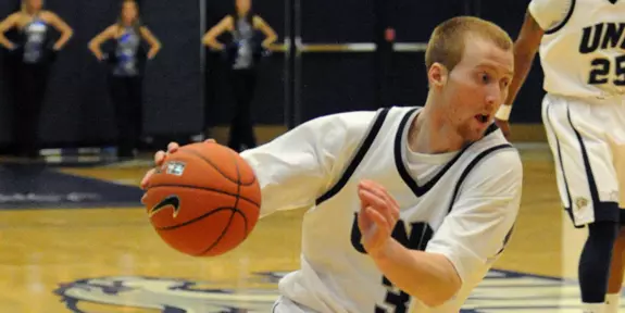 Men's Basketball Falls to Binghamton, 66-61 Image