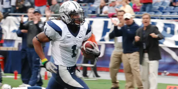 13th ranked Football Drops No. 22 UMass, 27-21, in Colonial Clash Image