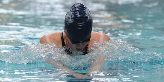 Women's Swimming & Diving Outlasts URI, 160-128 Image