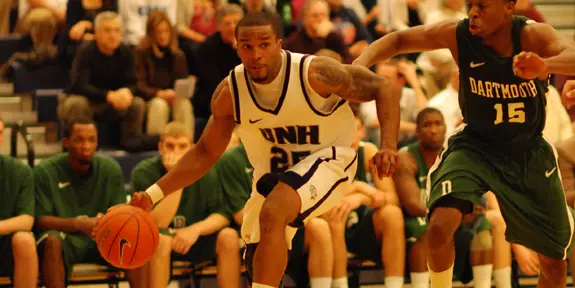 Men's basketball pulls out 53-50 triumph over Dartmouth Image