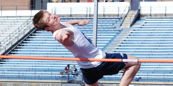 Men's Track & Field Downs Maine, 94-87 Image
