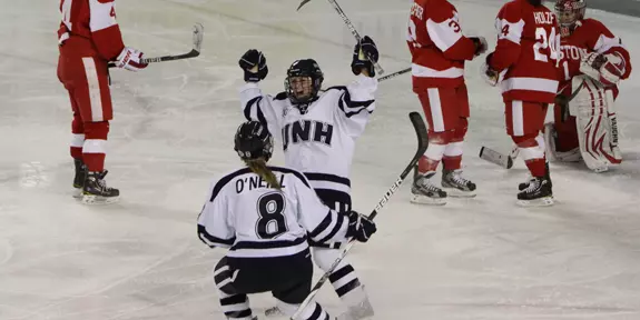 Lascelle's Three Points Propels Women's Ice Hockey Past Boston U., 4-2 Image