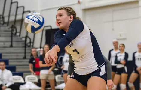 Volleyball Falls at Hartford in Five Sets Image