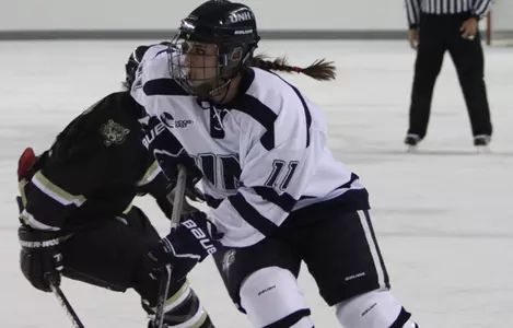 Women's Hockey Falls at Boston College, 5-2 Image