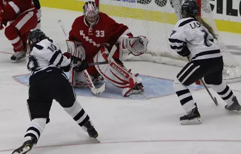 Women's Hockey Falls at Wisconsin, 5-0 Image