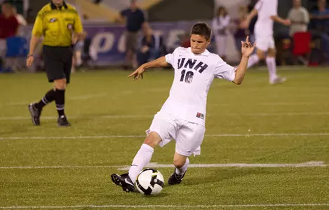 Men's Soccer Advances to America East Semifinals on Penalty Kicks Over Albany Image
