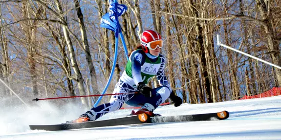 Rozinowicz helps Ski Team to 4th place on first day of Dartmouth Carnival Image