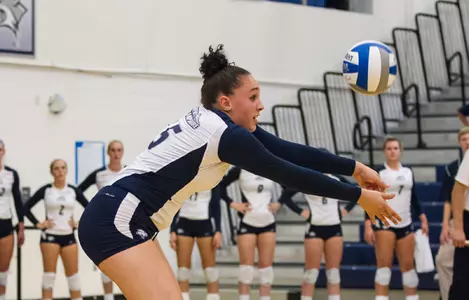 Thatcher Leads Volleyball Past Harvard, 3-2 Image