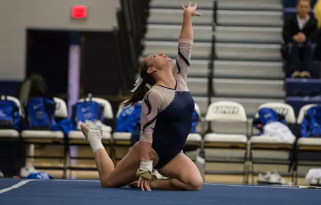 fobes_austyn_floor_headline_wg_meet_the_team_120212_2405