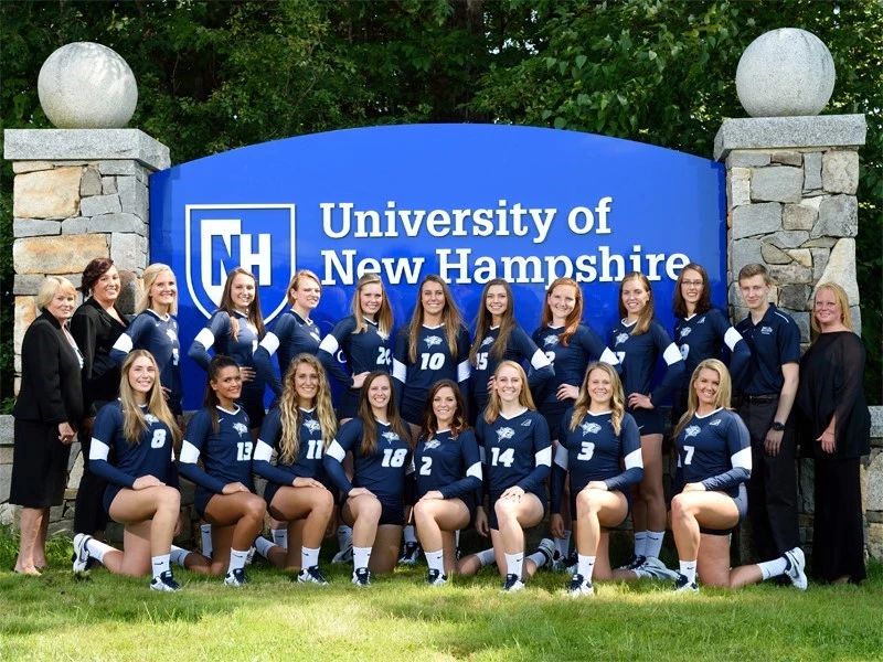 2015 UNH Volleyball Team Photo