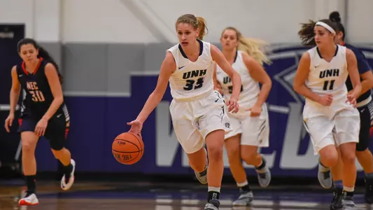 Caroline Soucy Dribble