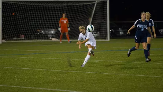 Blondin, Hannah Kick