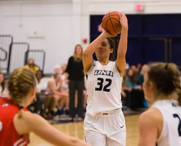 Carlie Pogue led the Wildcats with 17 points against Fairfield.