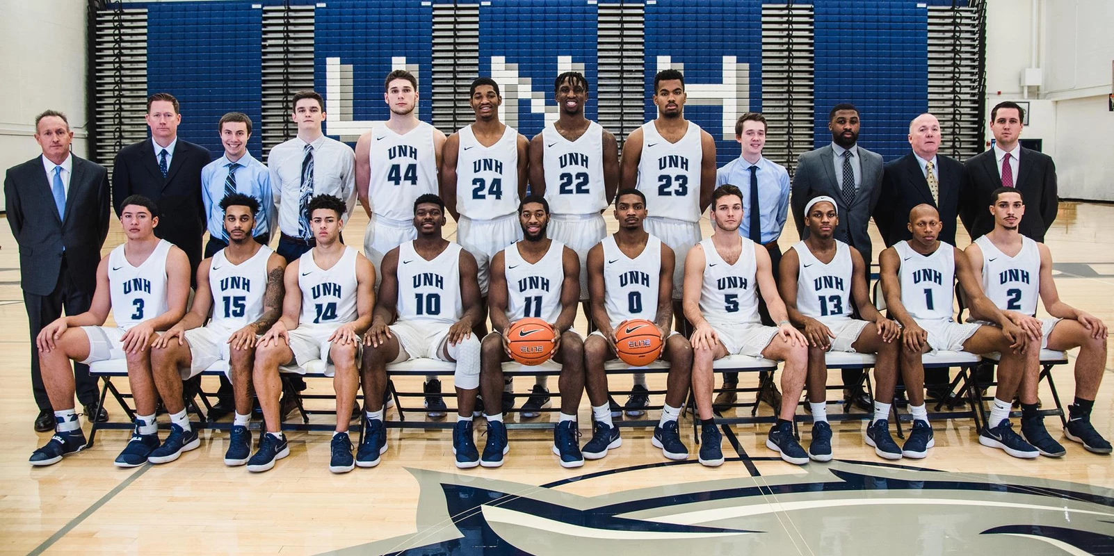 MBB_team_photo_2018-19