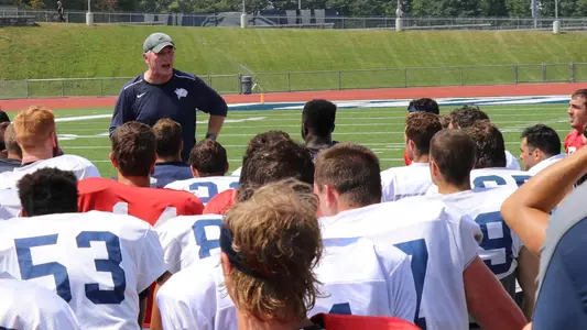 Coach Mac Huddle