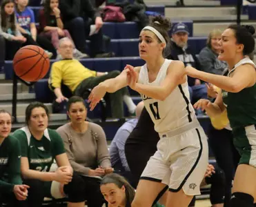 Ashley Storey led UNH with 19 points against Binghamton on Saturday.