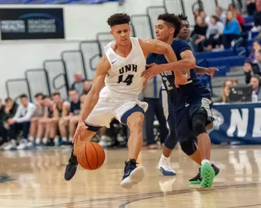 Nate Hobbs 2018-11-06 MBB v Rivier (61)